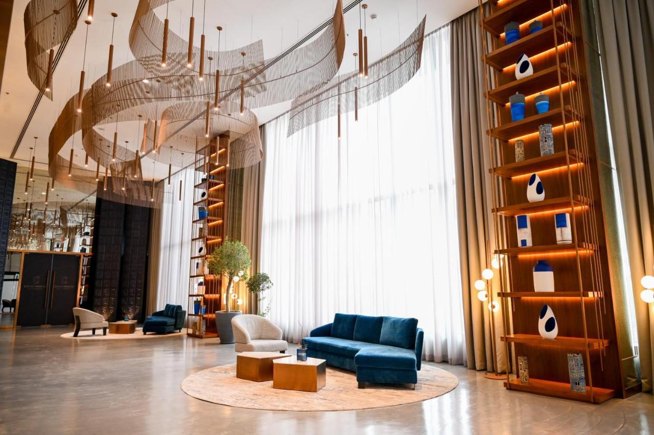 Hotel Charthouse Bahrain à Manama Extérieur photo The lobby of the hotel