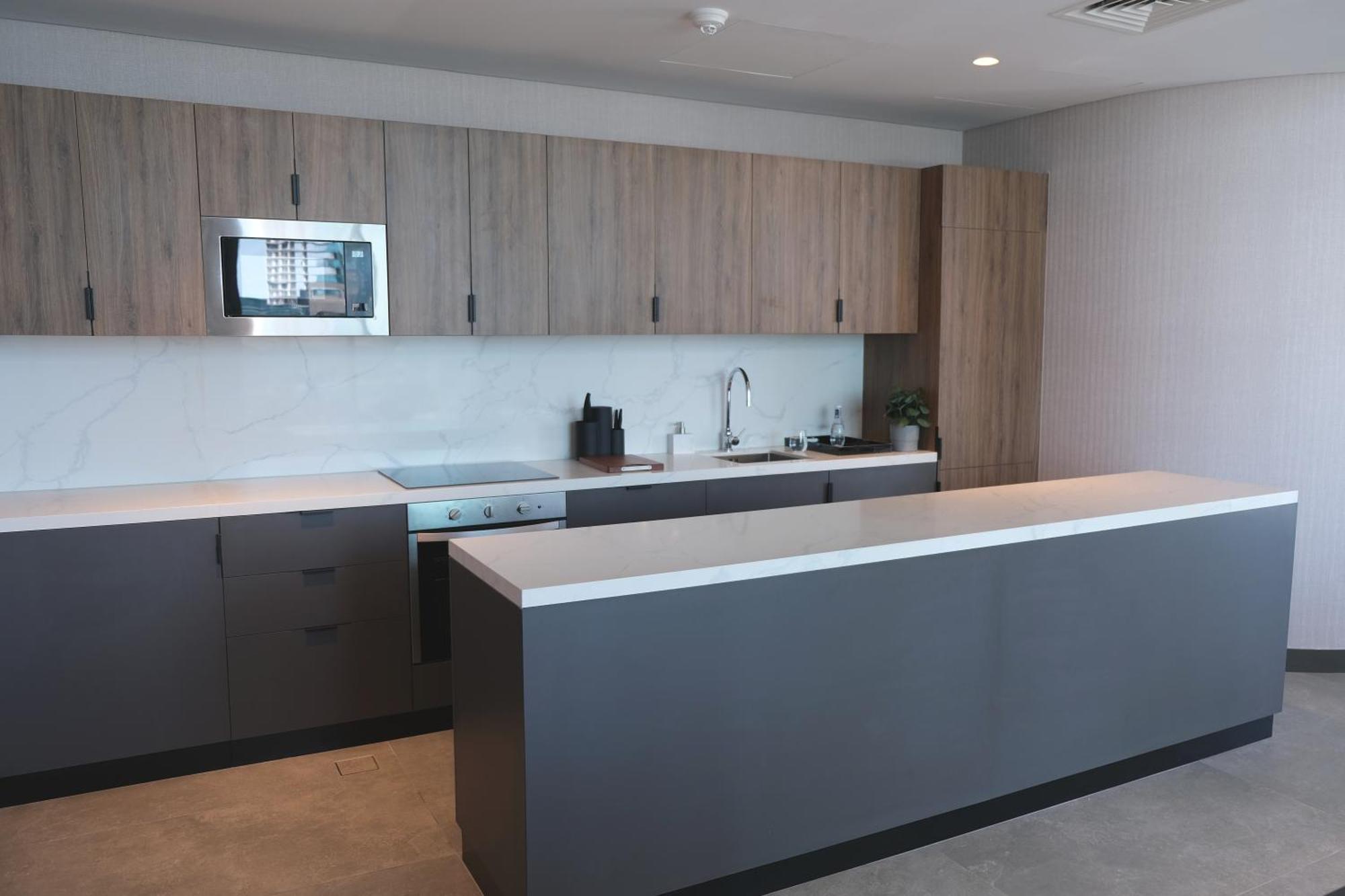 Hotel Charthouse Bahrain à Manama Extérieur photo A kitchen in a typical apartment